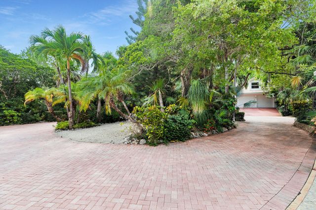 1590 Pelican Pass, Marathon, FL 33050