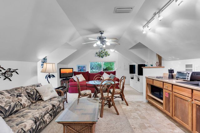 1590 Pelican Pass, Marathon, FL 33050