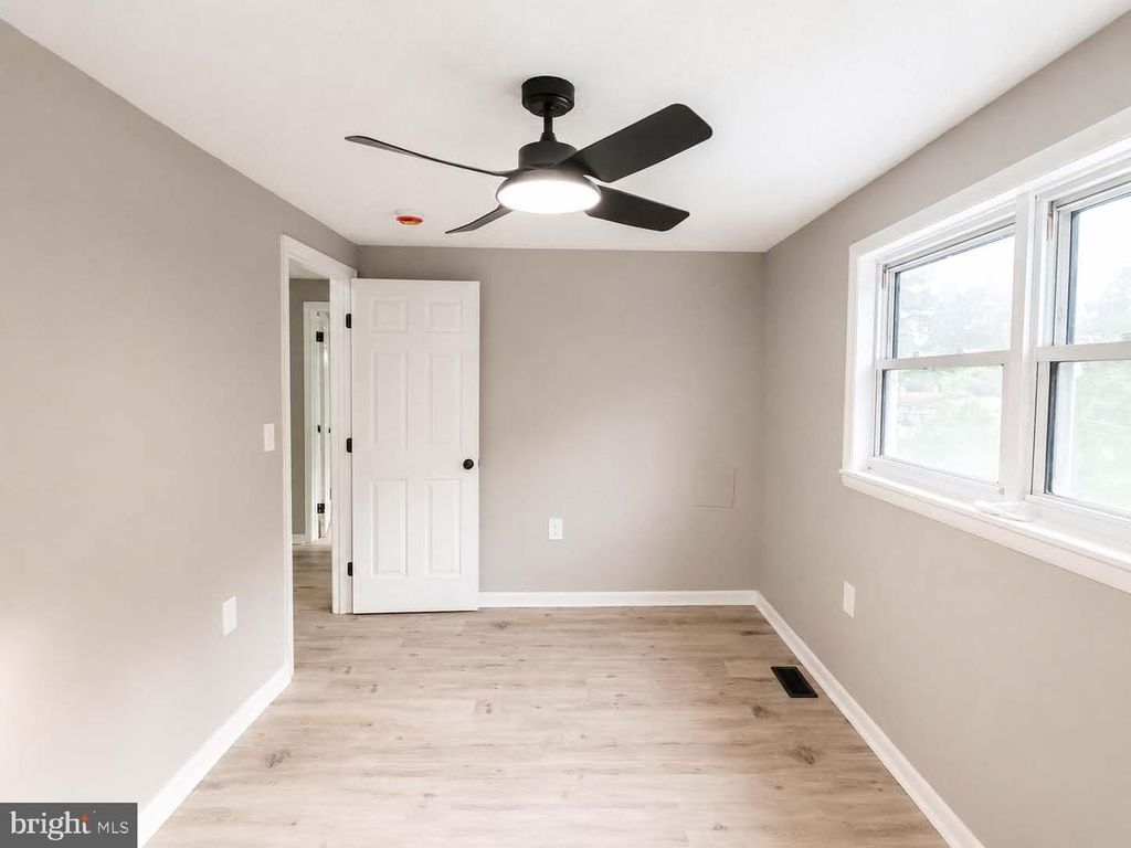 Image 24 of property listing at 7508 KENLEA AVE, Baltimore, MD 21236