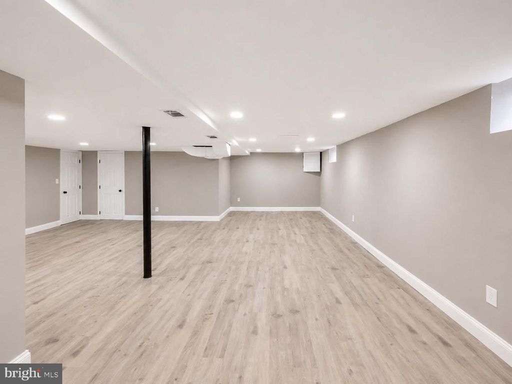 Image 28 of property listing at 7508 KENLEA AVE, Baltimore, MD 21236