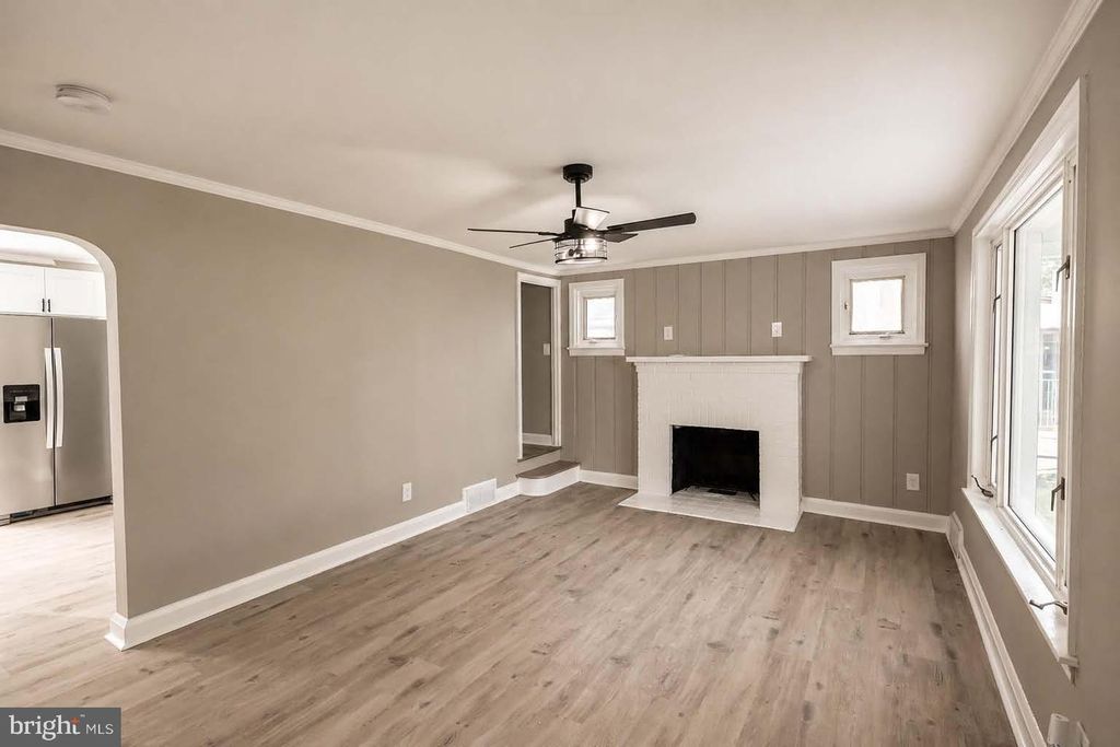 Image 8 of property listing at 7508 KENLEA AVE, Baltimore, MD 21236