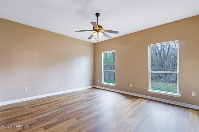 109 Sunny Oak Trail, Carencro, LA 70520