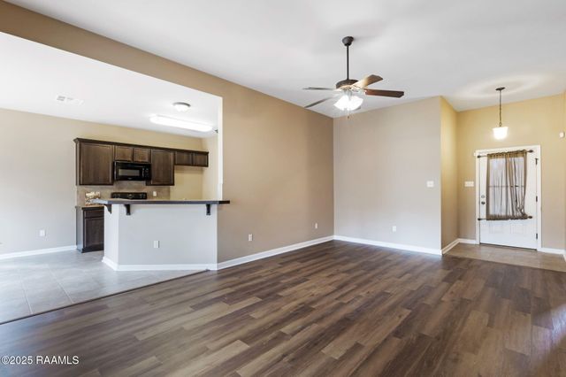 109 Sunny Oak Trail, Carencro, LA 70520