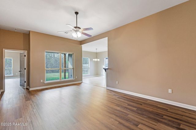 109 Sunny Oak Trail, Carencro, LA 70520