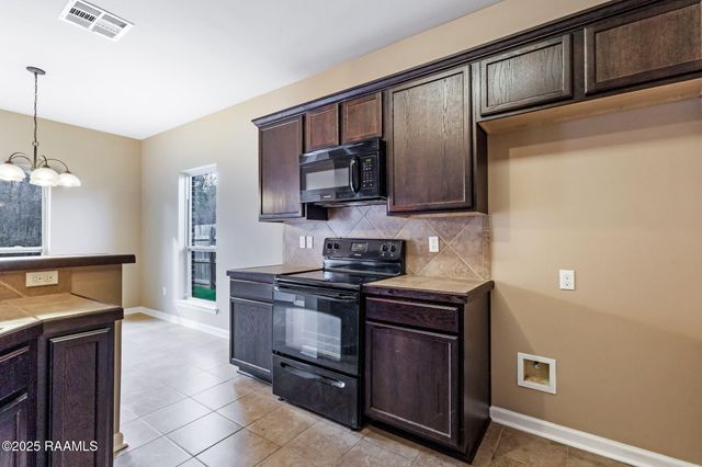 109 Sunny Oak Trail, Carencro, LA 70520