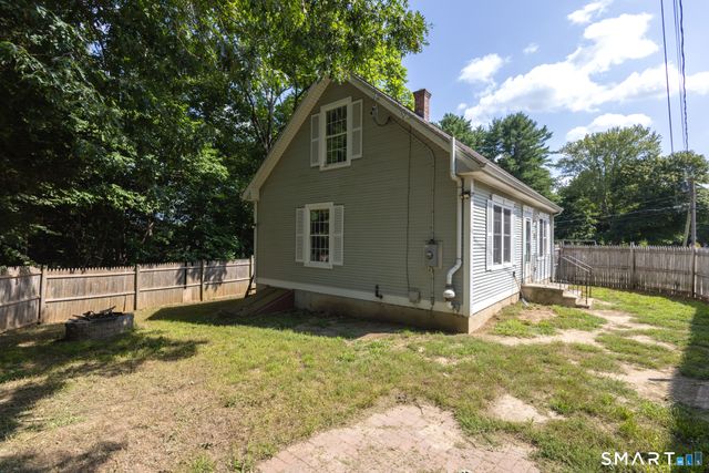 10 Russell Avenue, Brooklyn, CT 06234