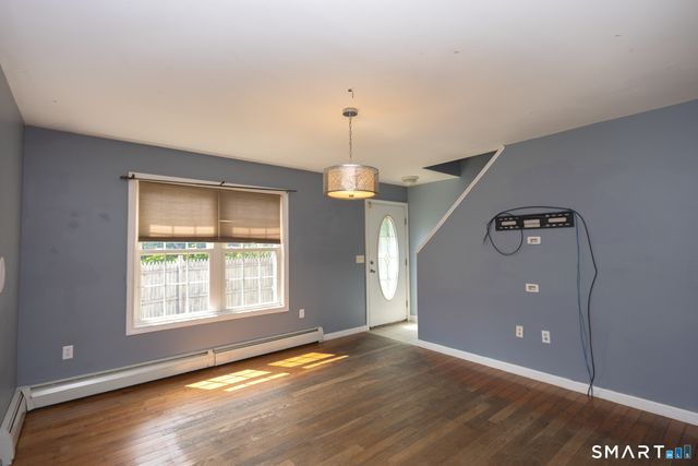 10 Russell Avenue, Brooklyn, CT 06234
