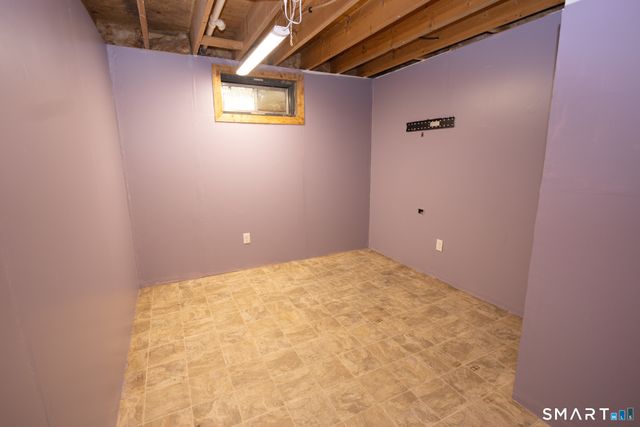 10 Russell Avenue, Brooklyn, CT 06234