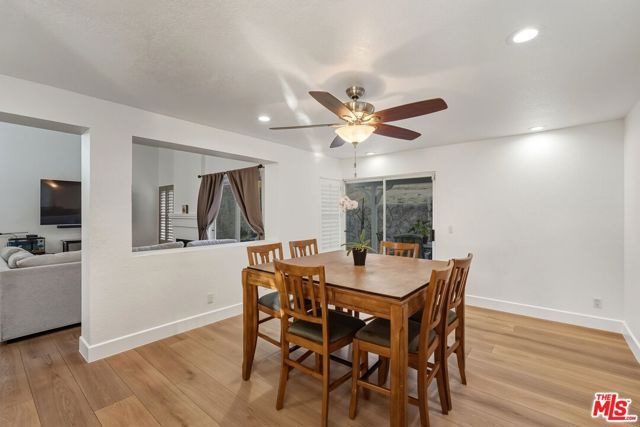 22042 Grovepark Drive, Saugus (santa Clarita), CA 91350