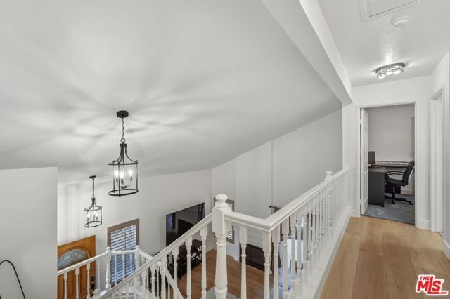 22042 Grovepark Drive, Saugus (santa Clarita), CA 91350