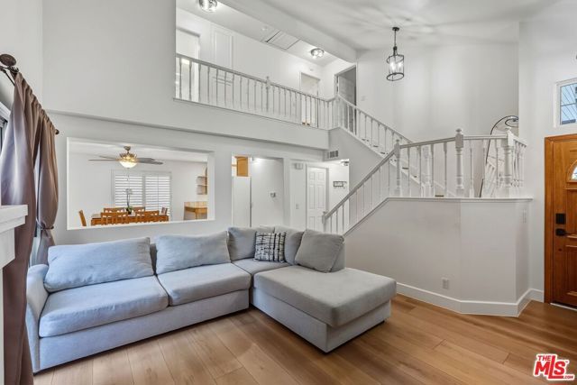 22042 Grovepark Drive, Saugus (santa Clarita), CA 91350