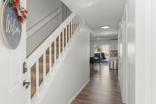 1301 Peshtigo Avenue, Naperville, IL 60564