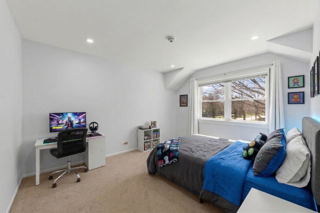 1301 Peshtigo Avenue, Naperville, IL 60564