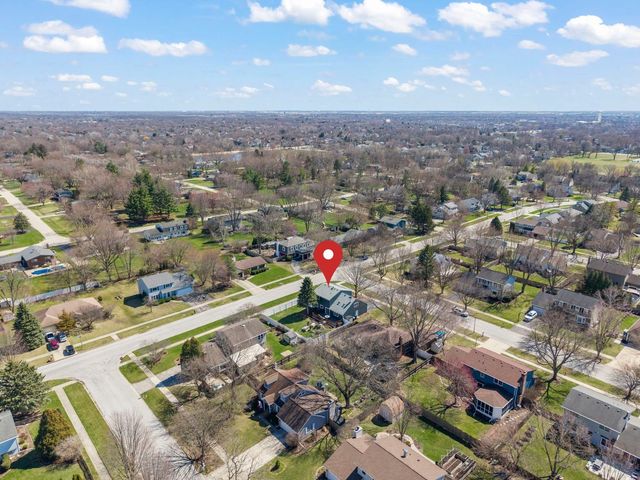 1301 Peshtigo Avenue, Naperville, IL 60564