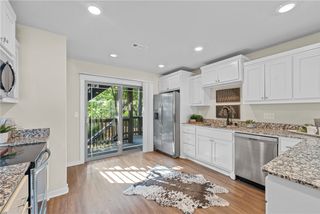 1987 Bourbon Drive, Fayetteville, AR 72703