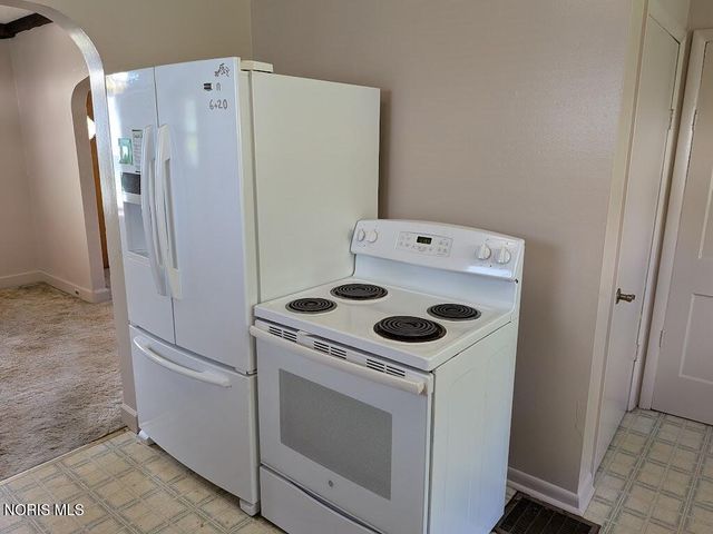 5214 Newhart Circle, Toledo, OH 43615