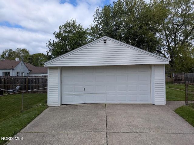5214 Newhart Circle, Toledo, OH 43615