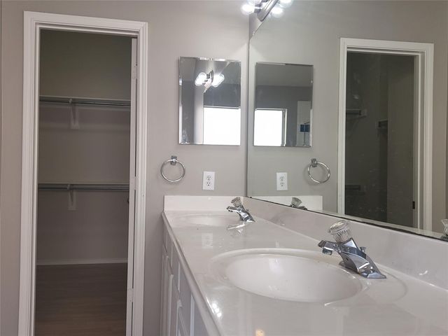 11203 Newberry Drive, Frisco, TX 75035