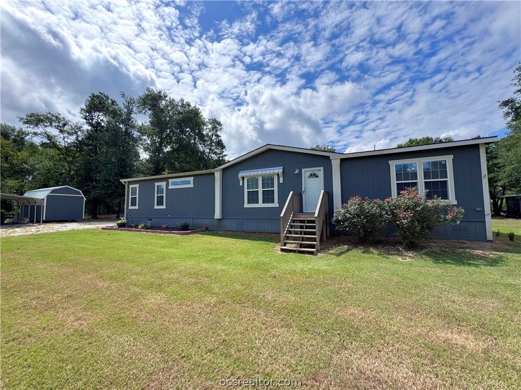 6541 Fm 977 W, Normangee, TX 77871 — exterior
