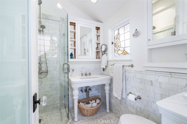 176 Mcaulay Place, Laguna Beach, CA 92651