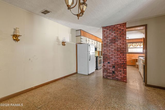 302 Rim Road, Lafayette, LA 70502