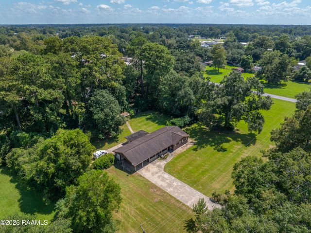 302 Rim Road, Lafayette, LA 70502