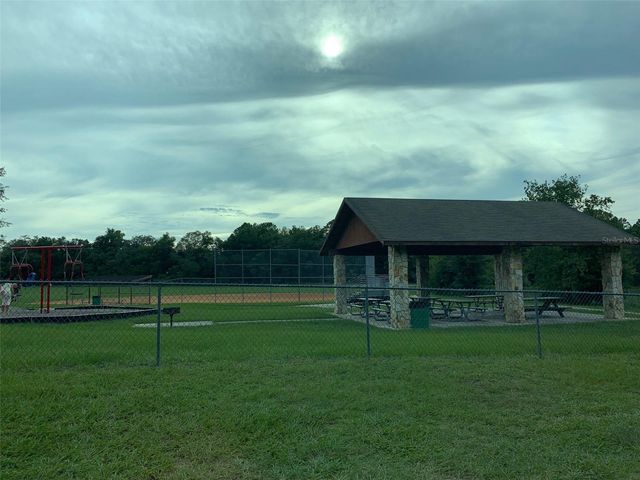8178 N FEATHER AVENUE, Dunnellon, FL 34433