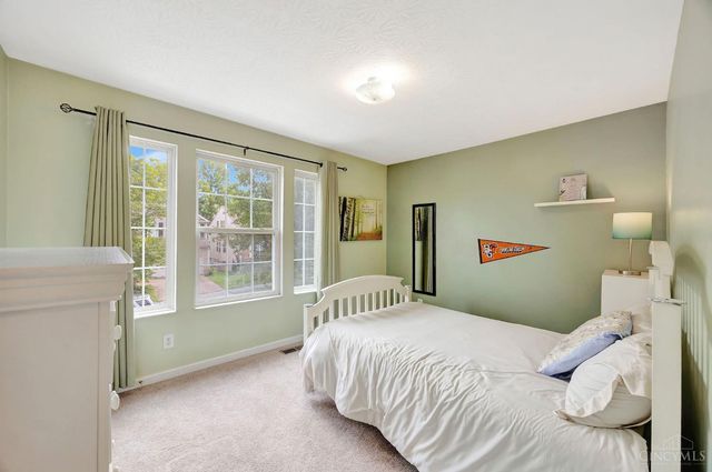 2348 Oaktree Place, Cincinnati, OH 45238