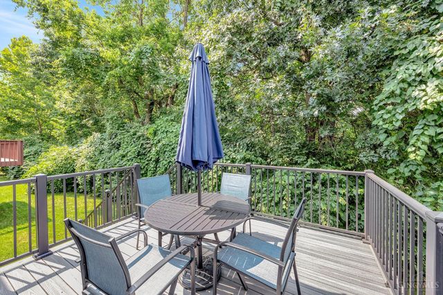 2348 Oaktree Place, Cincinnati, OH 45238