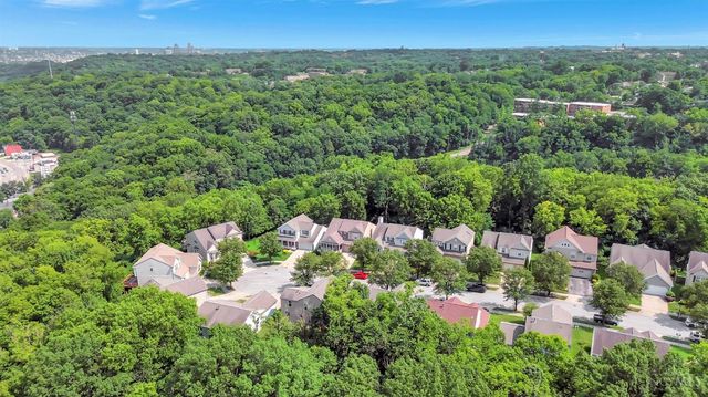 2348 Oaktree Place, Cincinnati, OH 45238