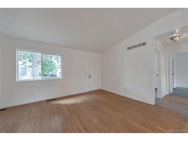 3984 S Pitkin Way, Aurora, CO 80013