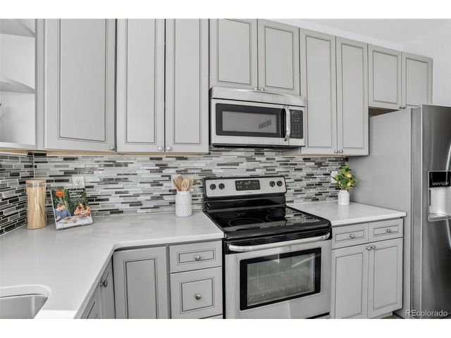 4017 Frederick Cir, Longmont, CO 80503