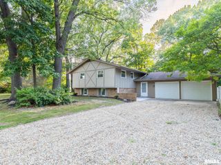 7711 LINDEN Lane, Delavan, IL 61734