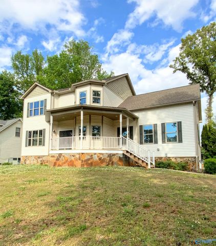 425 Cloverleaf Drive, Athens, AL 35611