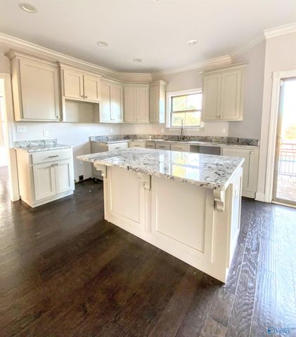 425 Cloverleaf Drive, Athens, AL 35611