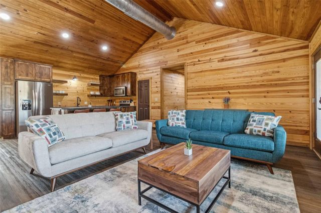 1591 Scull RD, Martindale, TX 78666