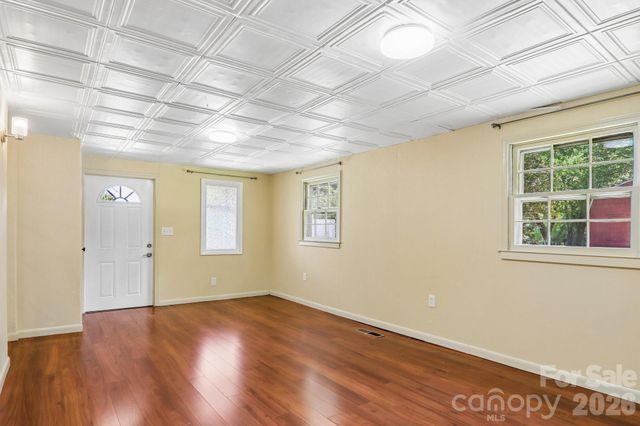 1153 Airport Road, Flat Rock, NC 28731