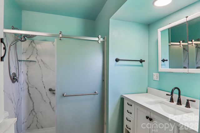 1153 Airport Road, Flat Rock, NC 28731