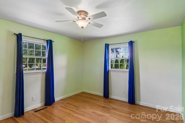 1153 Airport Road, Flat Rock, NC 28731