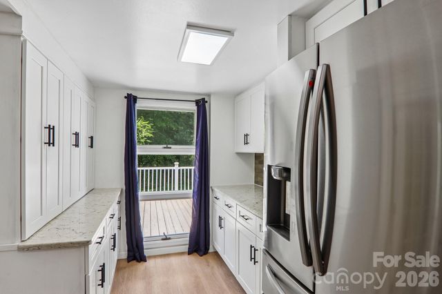1153 Airport Road, Flat Rock, NC 28731