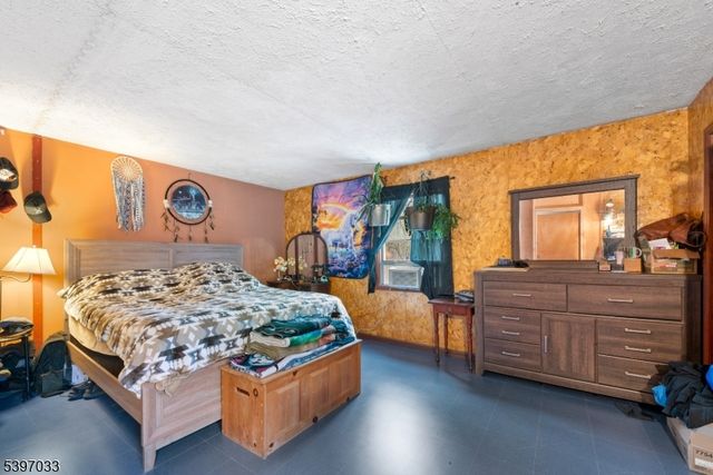 43 Meyers Rd, Sandyston Twp., NJ 07827