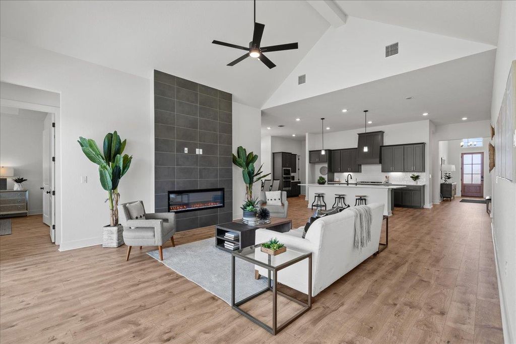 213 Firethorn RD, Marble Falls, TX 78654