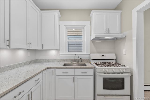 13 Poplar Street, Newburgh, NY 12550