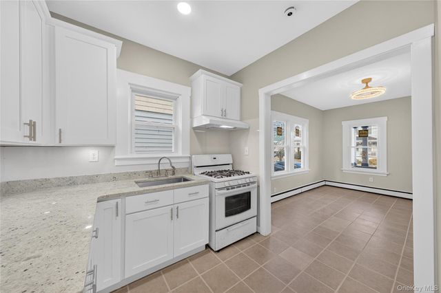 13 Poplar Street, Newburgh, NY 12550