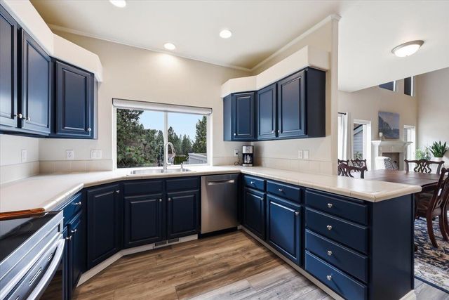 8704 E Parkside Ln, Spokane, WA 99217