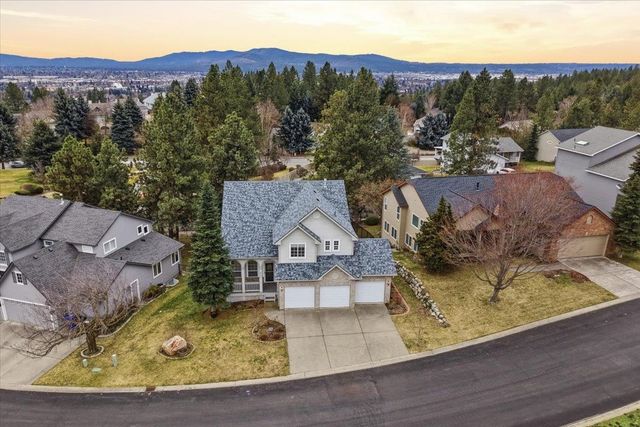 8704 E Parkside Ln, Spokane, WA 99217