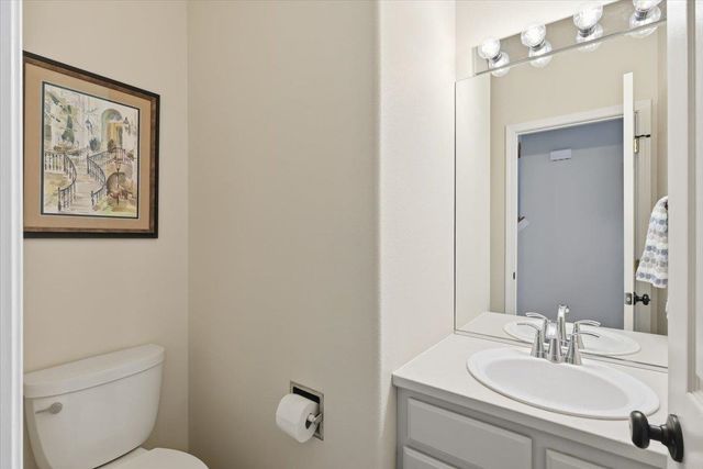 8704 E Parkside Ln, Spokane, WA 99217