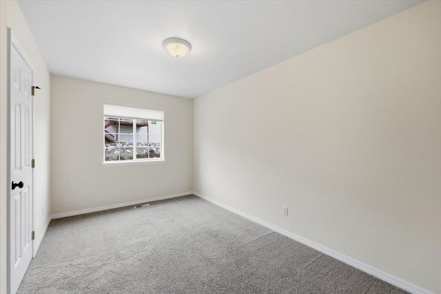 8704 E Parkside Ln, Spokane, WA 99217