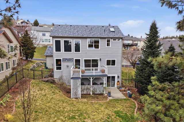 8704 E Parkside Ln, Spokane, WA 99217