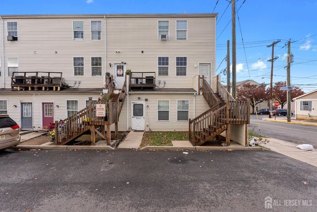 128 Remsen Avenue A, New Brunswick, NJ 08901